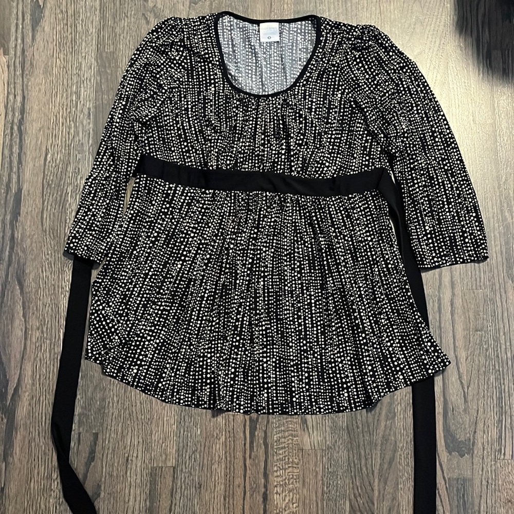 3/4 sleeves motherhood maternity top tie in the back size small
